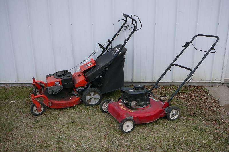 Lawn Mowers Arians  Murray 20 Untested Parts 2 count