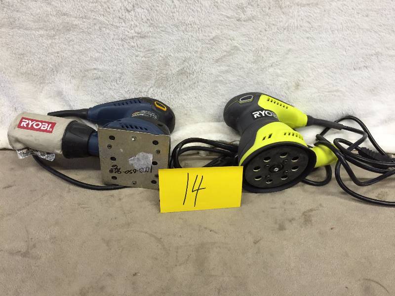 Lot of 2 Sanders used tested work one missing dust bag