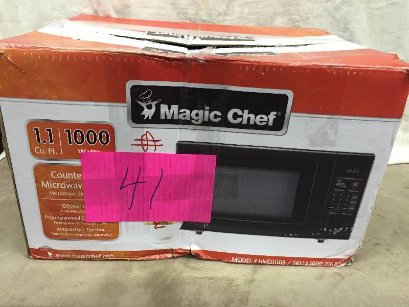 Magic Chef Microwave New - dented on the back