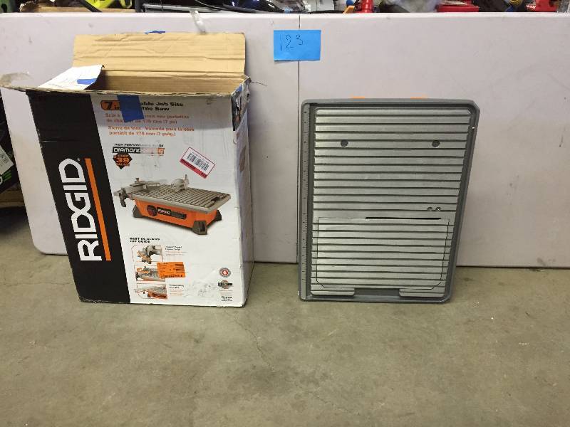 Ridgid 7 in Tabletop Wet Tile Saw tested works