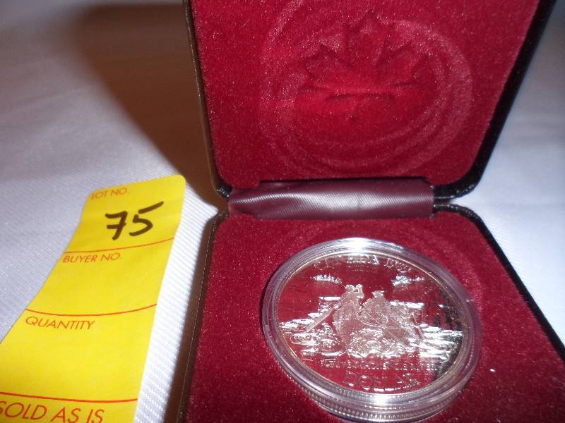 1989 Royal Canadian Mint Fleuve Mackenzie River Dollar