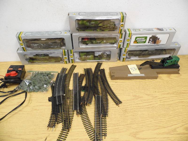 HO Army Train Items