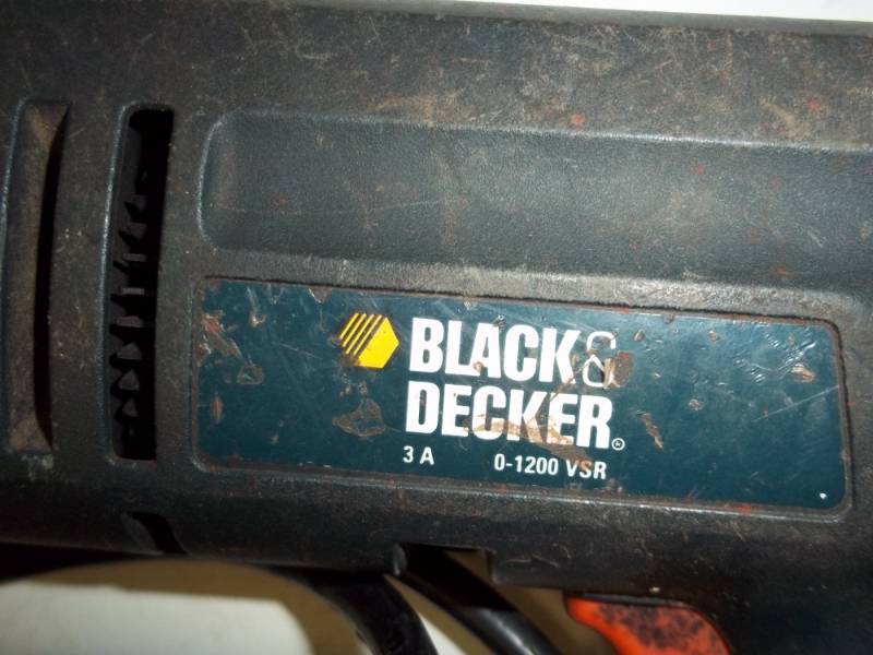 Black and Decker Drill with key