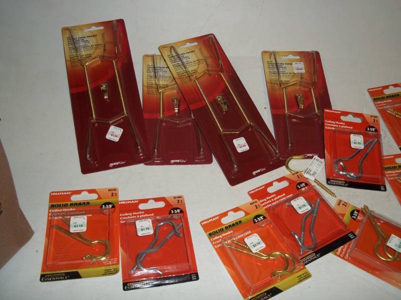 New plate hanging brackets and hooks