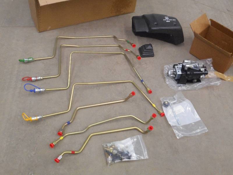 lot 8 image: Unused TractorLoader Control Set ...