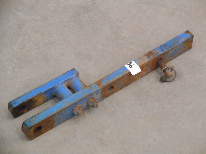 lot 36 image: Heavy Duty Tractor Hitch (Blue)...