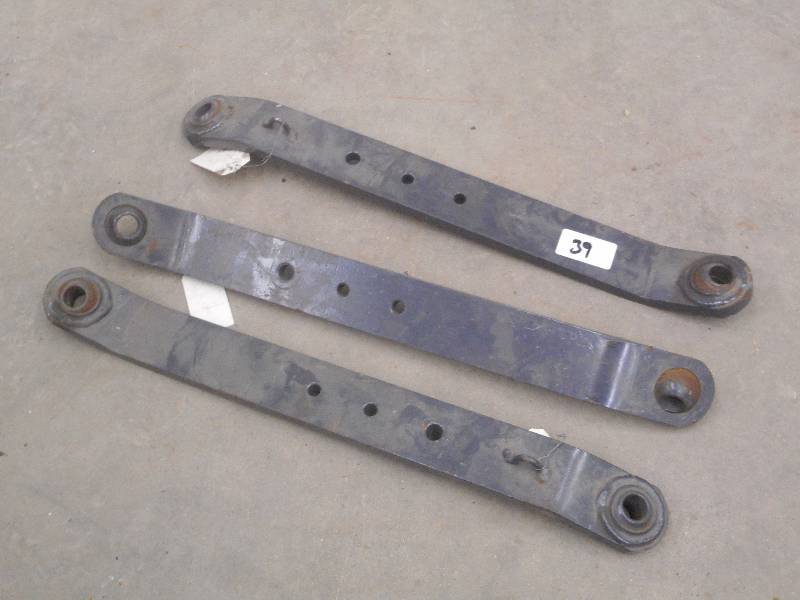 lot 39 image: (3) Compact Tractor 3-Point Hitch L...