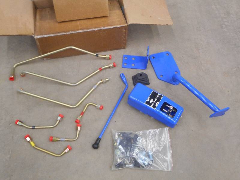 lot 44 image: Unused Tractor Loader Control Set ...
