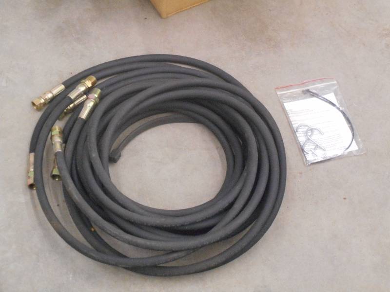 lot 52 image: Tractor Loader Hydraulic Hose Kit, ...