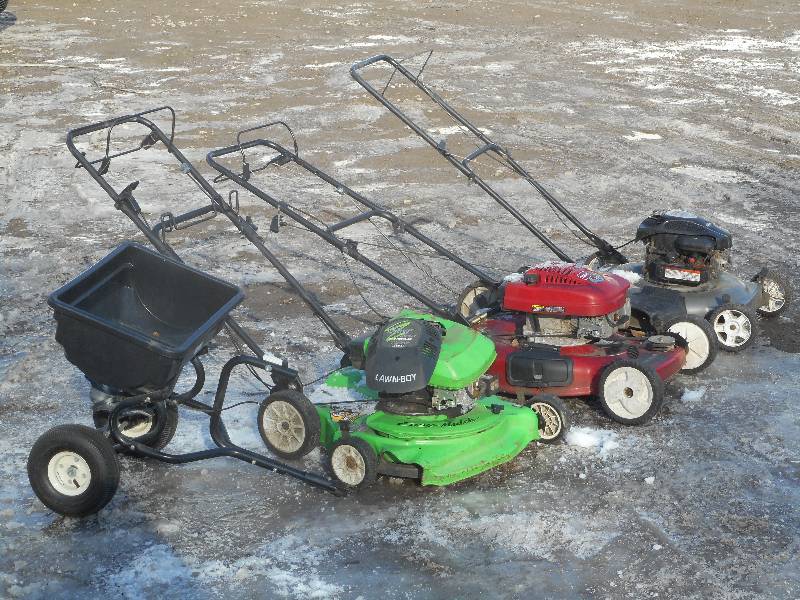 Lot Of (3) 21 Lawn Mowers For Part...