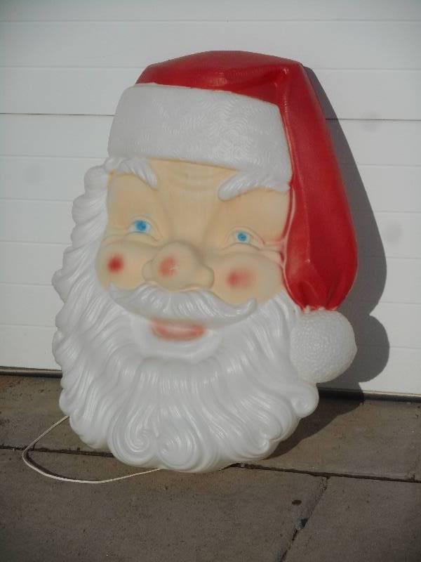 30 Lighted Santa Head, Wall-Mount ...