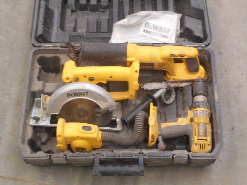 DeWalt 18Volt Cordless Tool Set Wit...