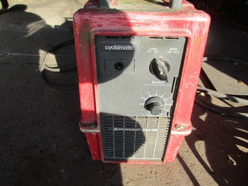 lot 10 image: Powcon Welder