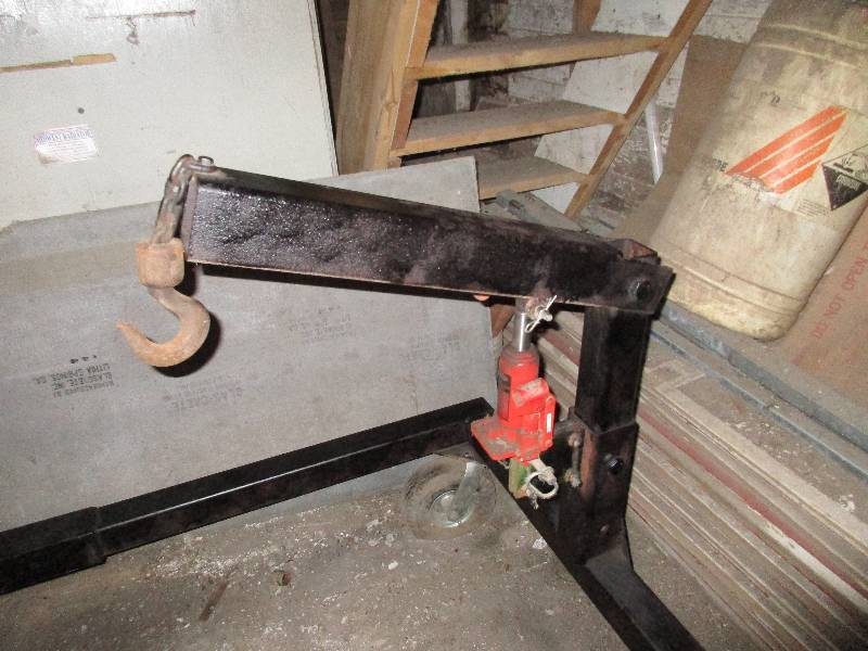 lot 13 image: Engine Mover