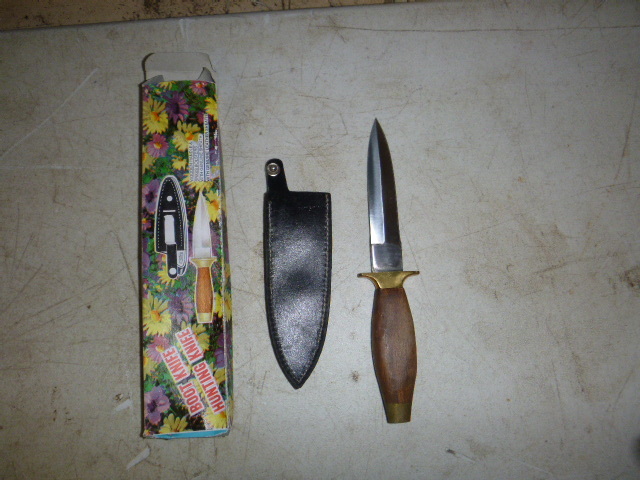 HuntingBoot Knife