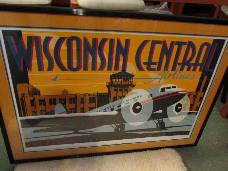 Wisconsin Central Airlines hand sig...