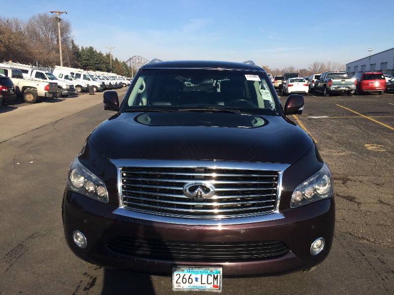 2012 Infiniti Q56