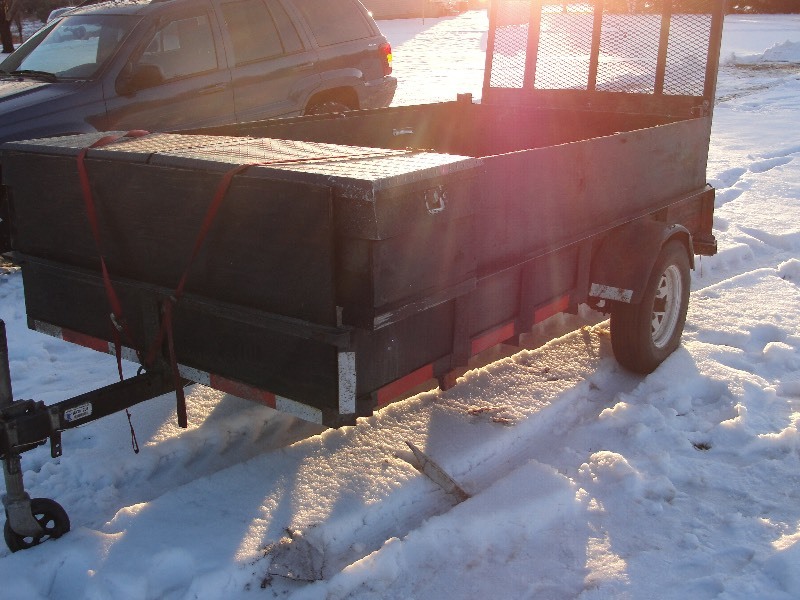 lot 2 image: 2005 Carr Utility Trailer
