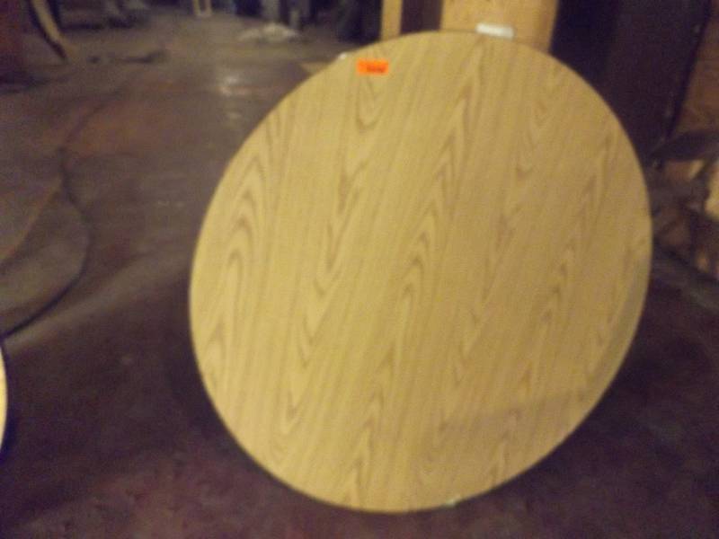 Pub table 48 round