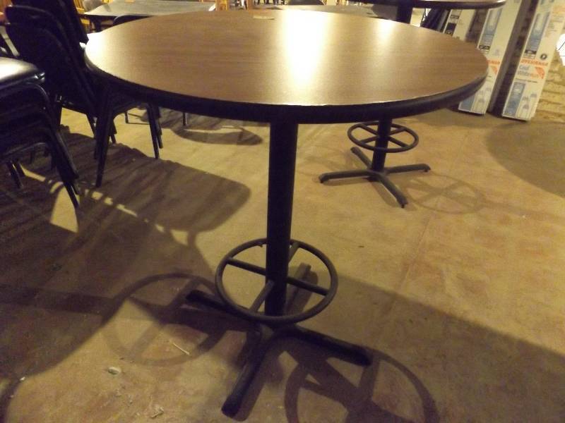 Pub table 36 round