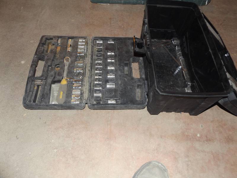 Tool Box with Ratchet set