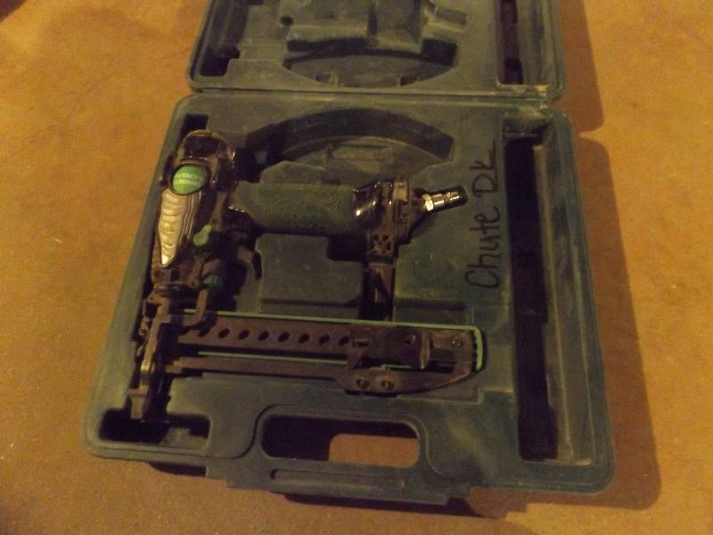 Hitachi Trim Brad Nailer