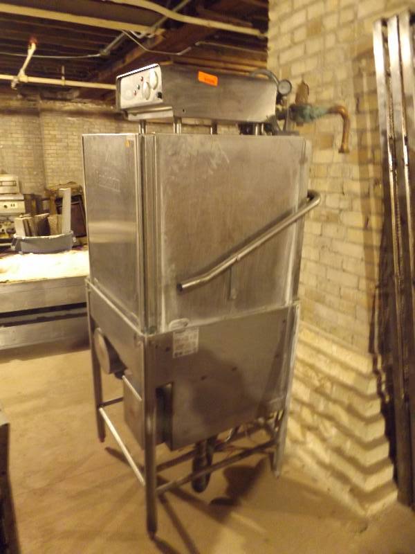 Jackson commercial dishwasher