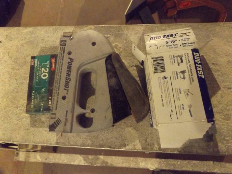 Power Shot Stapler and staples