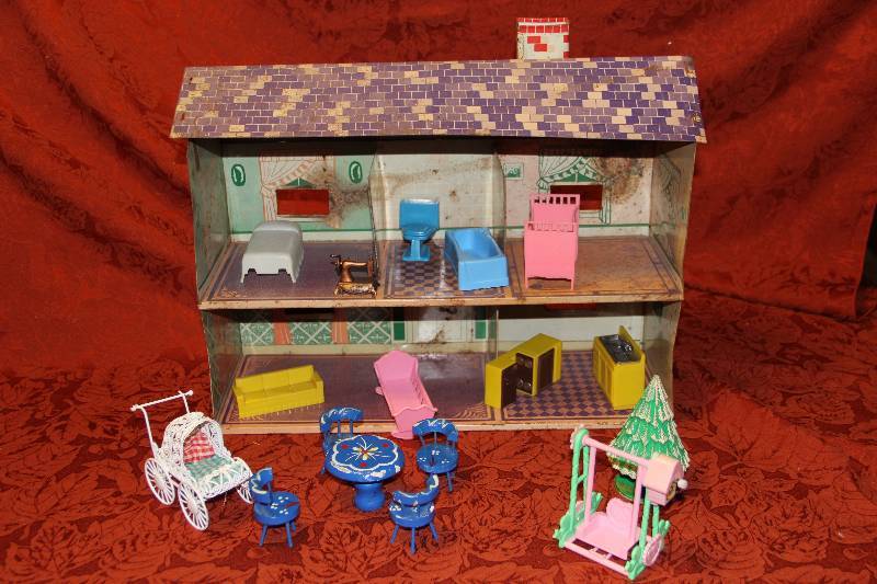 Doll house