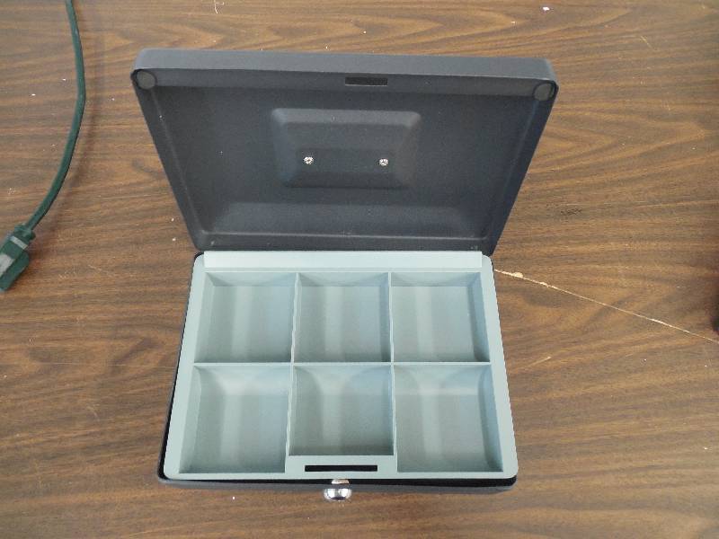 SENTRY SAFE CASH BOX
