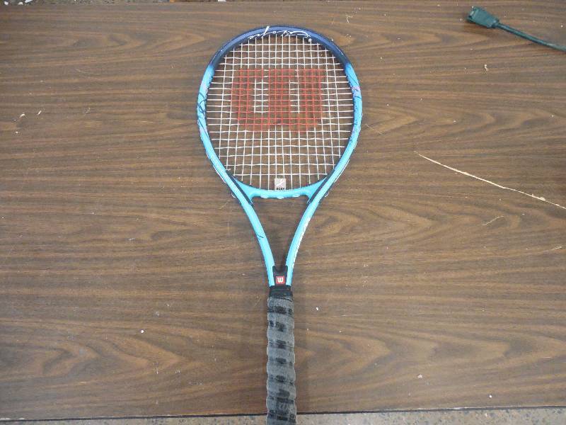 27.5 INCH WILSON TENNIS RACKET