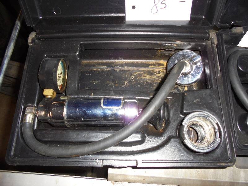 lot 85 image: Cooling SystemPressure Testers