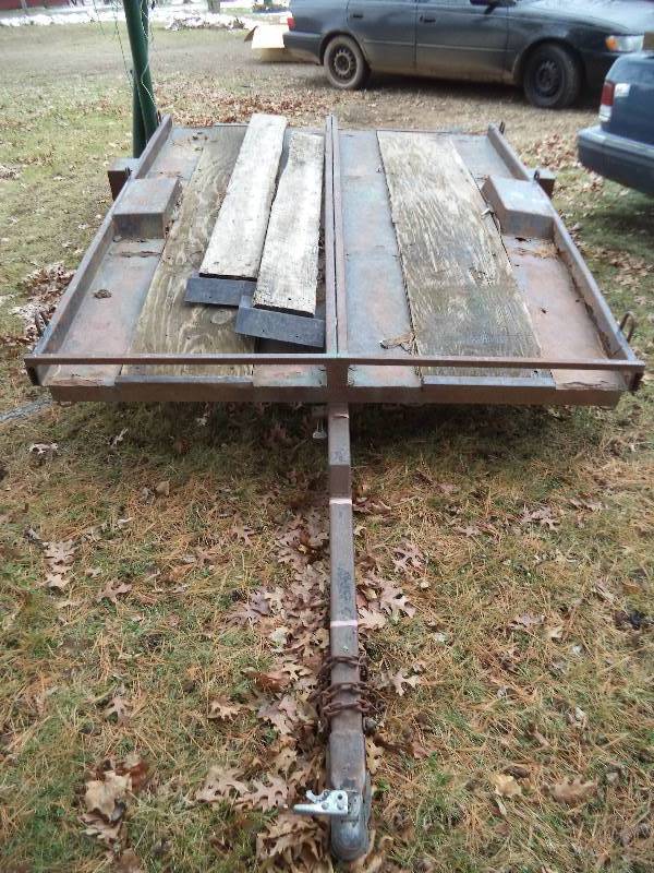 lot 214 image: 6x8 Snowmobile Trailer