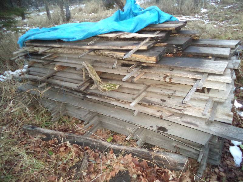 lot 221 image: Pile 6 - Black Ash Lumber