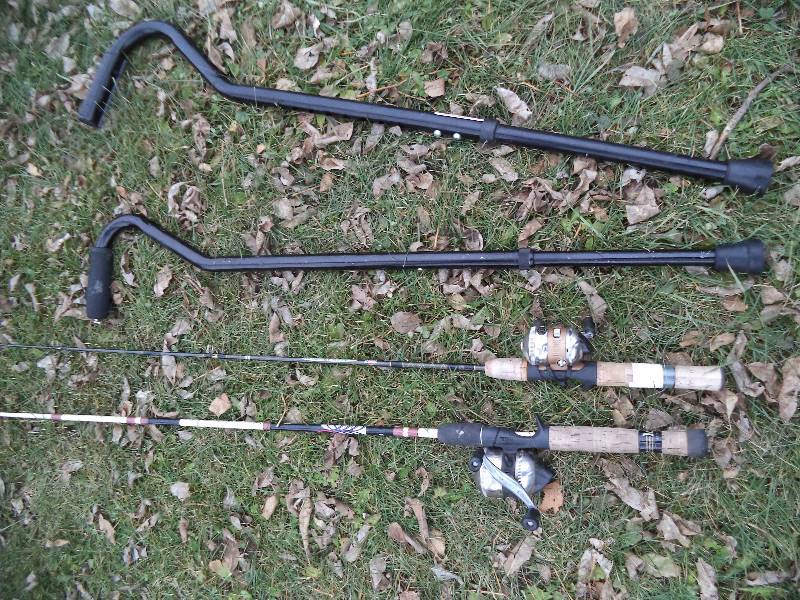 lot 224 image: Lot - Fishing Rods & Canes