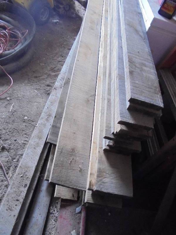 lot 13 image: Pile White Ash Lumber