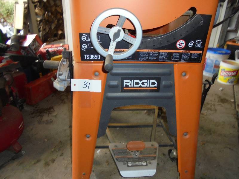 lot 31 image: RIGID Table Saw with Hercu Lift