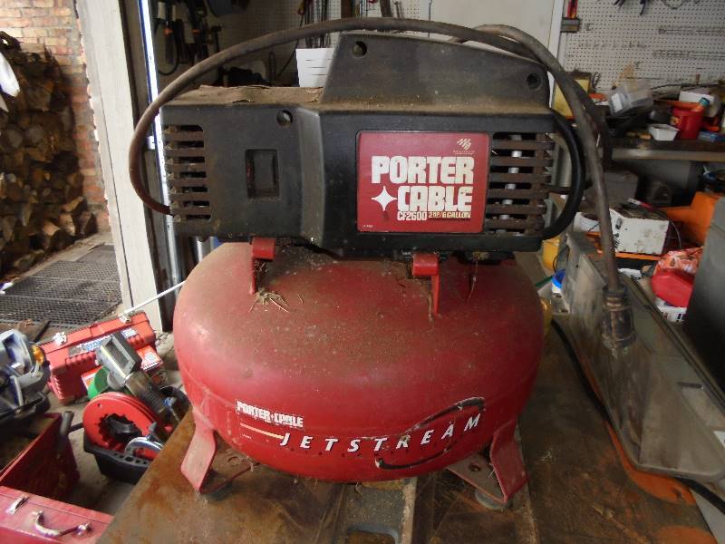 lot 42 image: Porter Cable JetStream Air Compressor