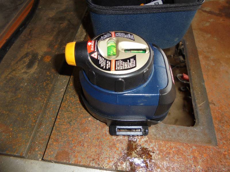 lot 48 image: RYOBI Air Grip Laser Level