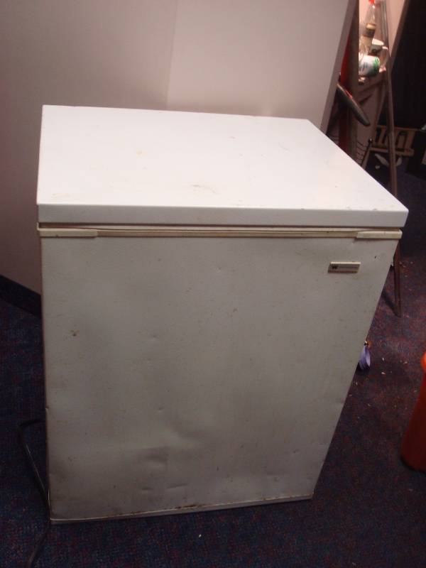 Freezer Chest, Used, Works, Some Wear, Seal Is A Little Loose