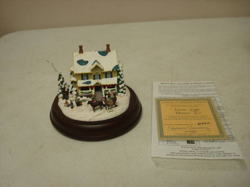 Thomas Kinkade Victorian Lights Christmas Eve House