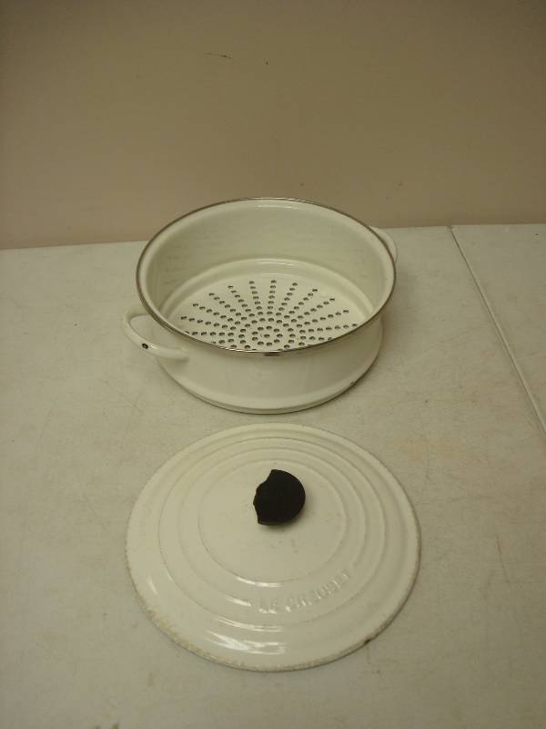 Le Creuset Pan Lid And Strainer, Used Shows Wear, Broke Handle