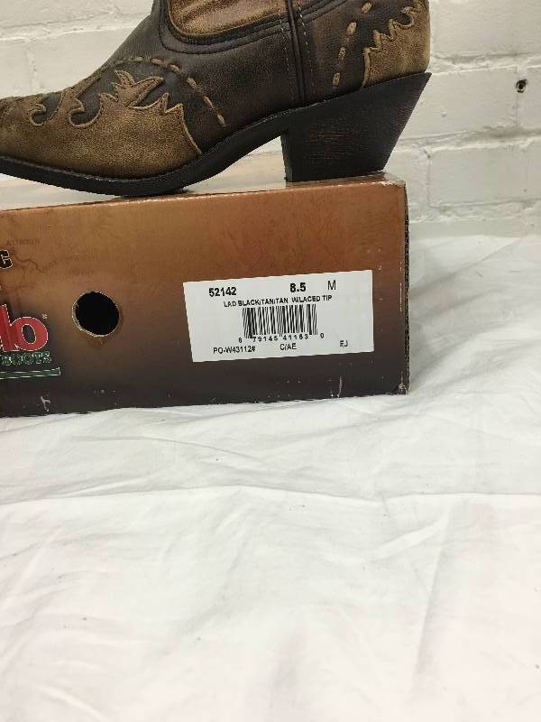 lot 40 image: Laredo Womens Two-Tone Leather Western Boot size 8.5 retail $149