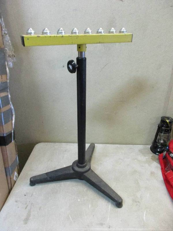 Roller Stand