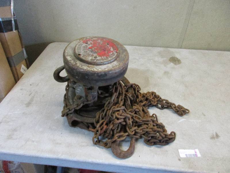 Chain hoist