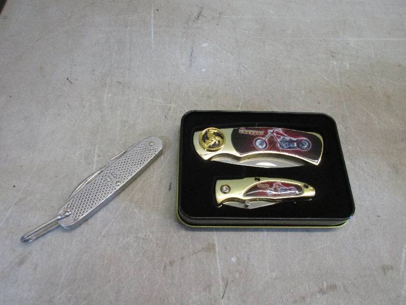 Set of 2 Chopper knives tin and SS Knife