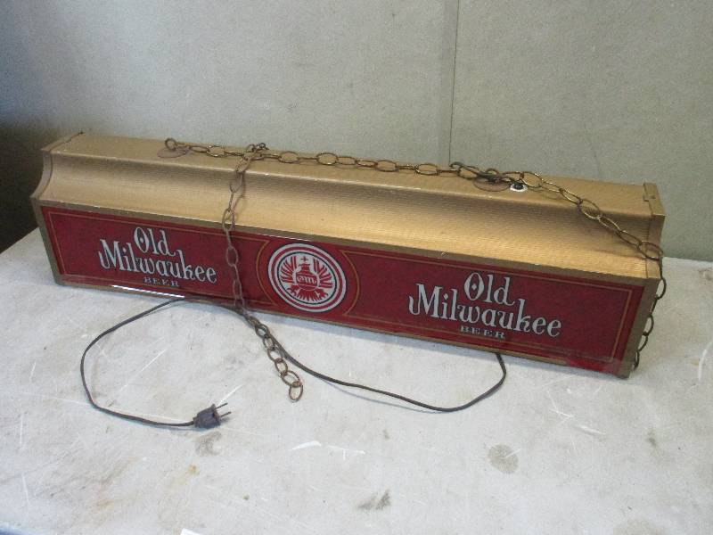 Old Milwaukee Pool Table light