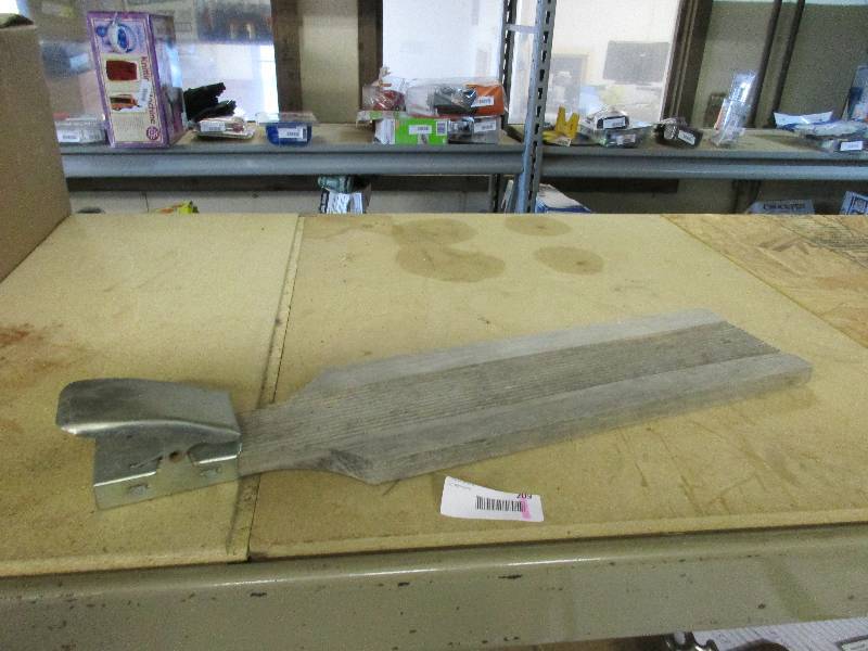 Fish cleaning clamp