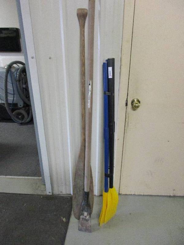 Paddles & scraper