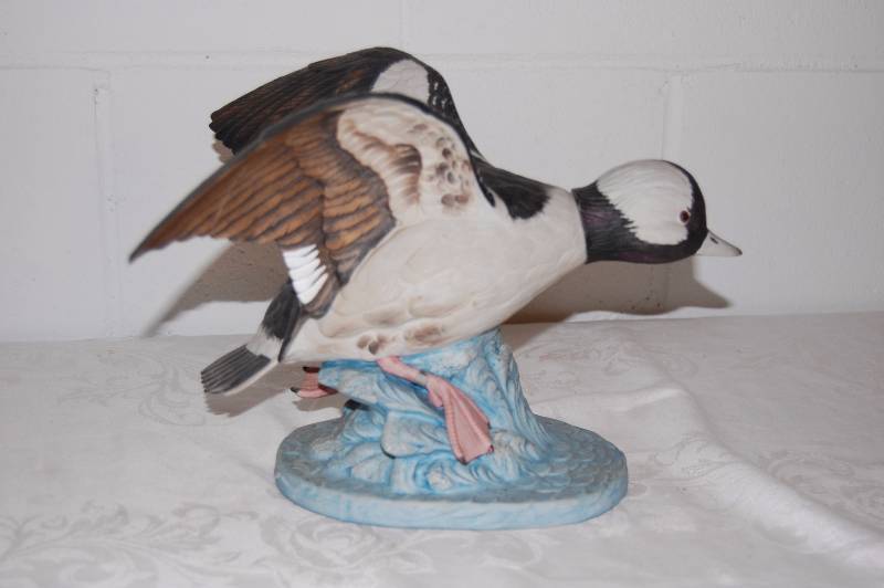lot 29 image: Buffleheaded Duck Decanter